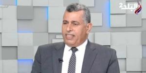 الضرائب تنفي فرض رسوم على مغادرة المواطنين للدولة من المطارات.. فيديو