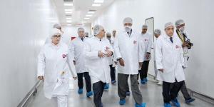 الرئيس الإريتري: مصر تمتلك تجربة رائدة في الصناعات الدوائية تمثل نموذجا للتعاون والتنمية الصحية بإفريقيا
