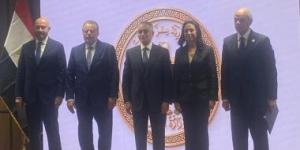 وزير العدل يتأكد من بدء تنفيذ الربط الإلكترونى لحصر ممتلكات الممتنعين عن النفقة