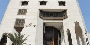 هل يجوز الصلاة في القطار عند دخول الوقت؟.. الإفتاء توضح الحكم الشرعي