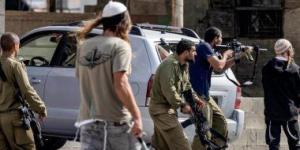 إصابة فلسطيني واعتقال آخر عقب هجوم للمستوطنين على منطقة عين الحلوة بالأغوار