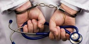أطباء خلف الشاشات.. شبكة خفية تتاجر بصحة المصريين