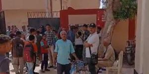 تعليم قنا يحقق فى واقعة اشتباك بين أولياء أمور ومراقبين بمدرسة العبور