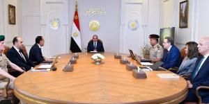 الرئيس السيسي يشدد على ضرورة مواصلة العمل لتطوير الجهاز الإداري للدولة