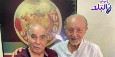 قبل وفاته.. عبد العزيز مخيون: سيد صادق صديق عمري والجمهور كان مشتاقًا لرؤيته