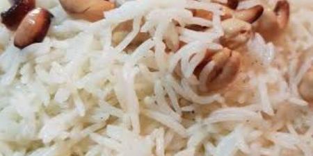 سر المطاعم في مطبخك .. طريقة عمل الأرز بالحبة الطويلة المفلفلة الناجحة 100%