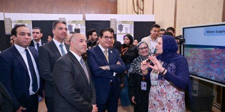 افتتاح النسخة الرابعة من معرض مشروعات التخرج بالبرامج التخصصية بهندسة القاهرة