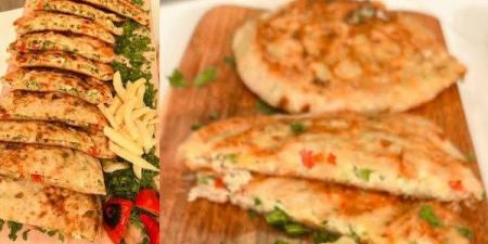 بطعم لا يقاوم.. طريقة عمل الحواوشي بالموتزاريلا والشيدر