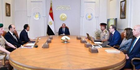 الرئيس السيسي يشدد على ضرورة مواصلة العمل لتطوير الجهاز الإداري للدولة