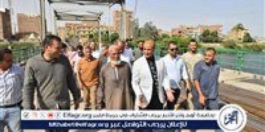 انتهاء المرحلة الثانية لصيانة كوبري الحواتكة ورصف شارع المطحن... محافظ أسيوط يتابع معدلات التنفيذ ميدانيًا