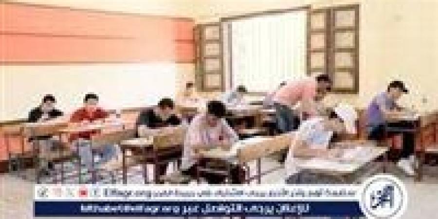 سقوط جروب واتساب للغش قبل تشغيله.. ضبط 15 طالبًا بالشهادة الإعدادية في بنها وإحالة الواقعة للتحقيق