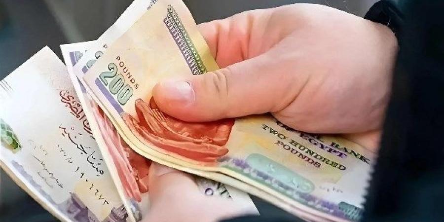 الضرائب: رسم مغادرة مصر قيمته 100 جنيه على المصريين والأجانب كما كان متواجد سابقا