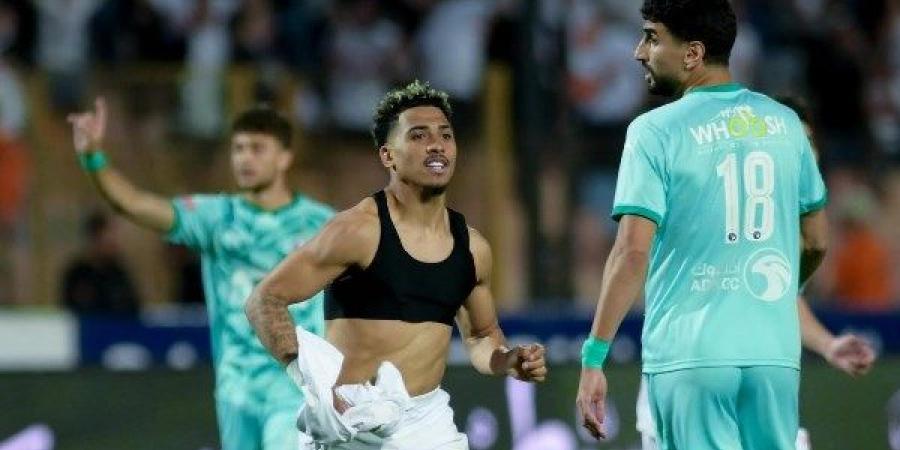 مصدر بالزمالك: بيزيرا ليس للبيع.. واللاعب مستمر مع الفريق