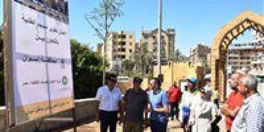 محافظ أسوان يتابع تطوير مسجد الطابية ويشيد بشراكة أغاخان في إحياء المواقع التراثية