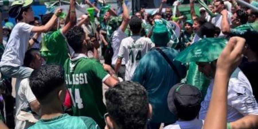 جماهير المصرى تتوجه إلى السويس لمؤازرة الفريق أمام إنبى.. صور