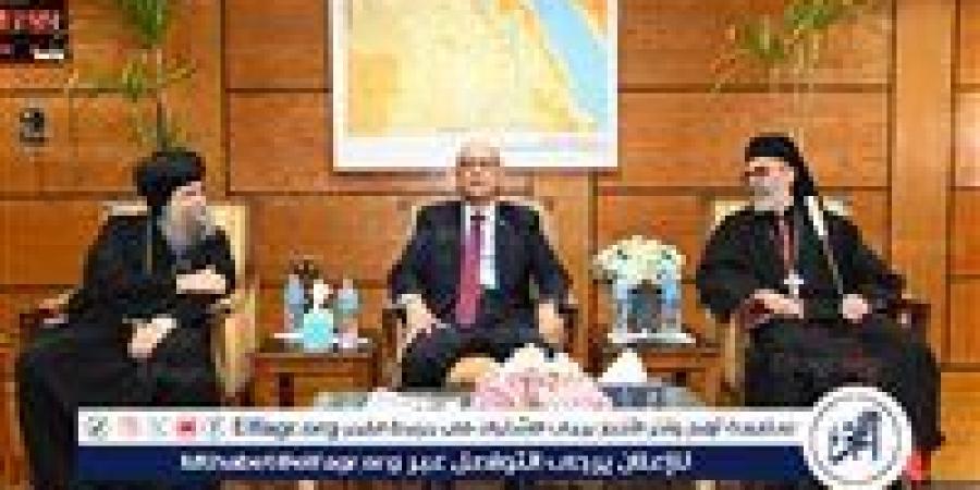 تفاصيل لقاء رئيس جامعة أسيوط مع وفدًا من قيادات الكنائس بالمحافظة اليوم
