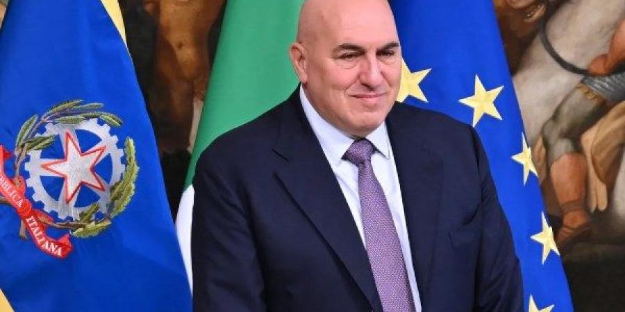 وزير الدفاع الإيطالي : إسرائيل تتوسع عسكريا في جنوب لبنان .. والوضع الإنساني قاتم