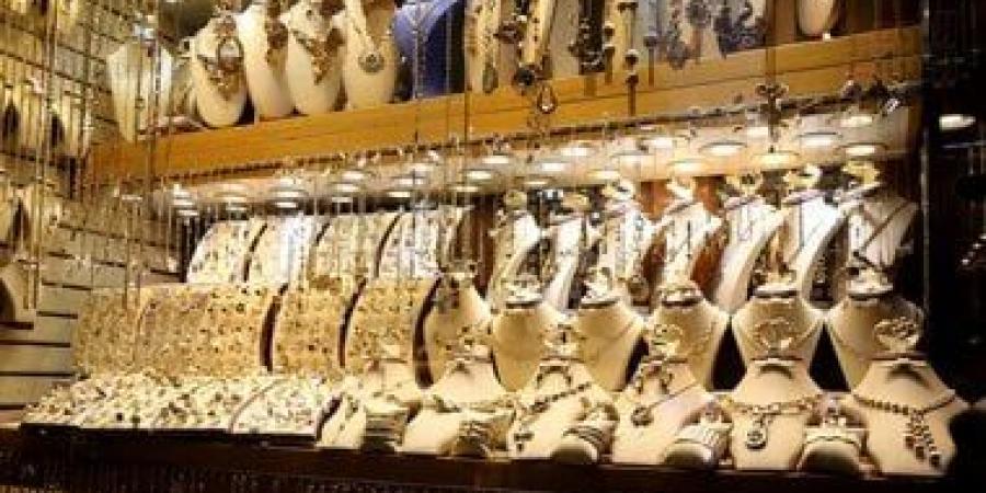تعرف على آخر تطورات سعر الذهب.. عيار 18 بـ 5499 جنيها