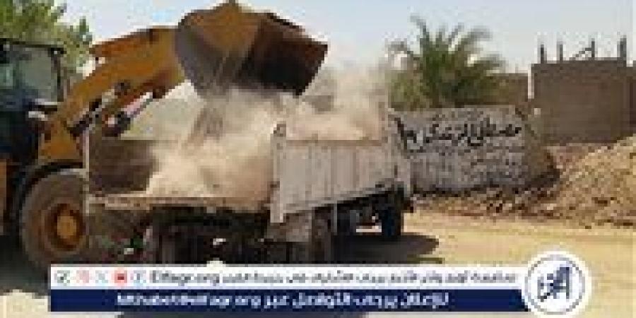 بتوجيهات محافظ قنا.. رفع 128 طنًا من المخلفات والتراكمات بقنا ونجع حمادي