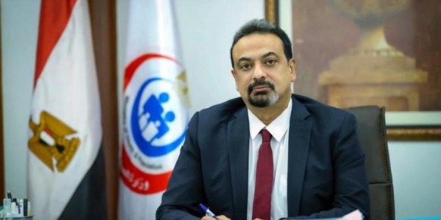 الصحة تشن حربا على "أدعياء الطب" وتغلق 12 ألف منشأة مخالفة