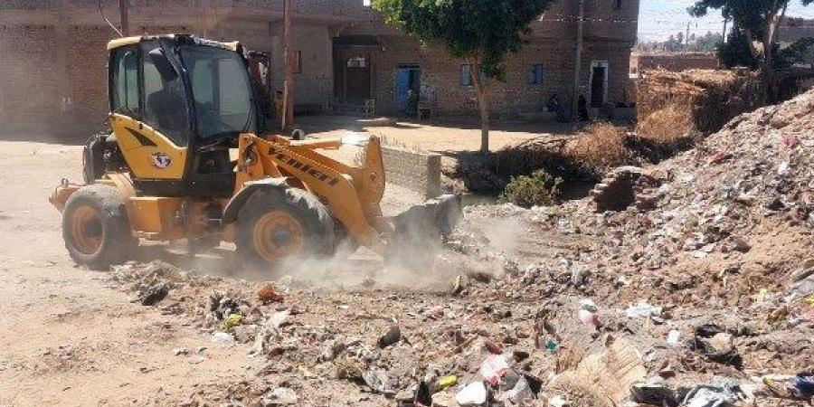 قنا.. رفع 128 طنًا من المخلفات والتراكمات بقنا ونجع حمادي