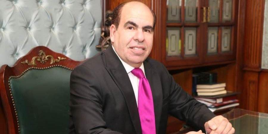 انتحال الصفة الطبية.. طلب إحاطة بشأن الأطباء الوهميين على السوشيال ميديا