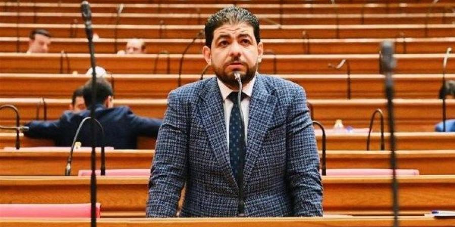 تكريمًا لها بعد الإساءة.. إهداء عمرة لسيدة ميكروباص الشرقية ومطالب بمحاسبة المتورطين |خاص