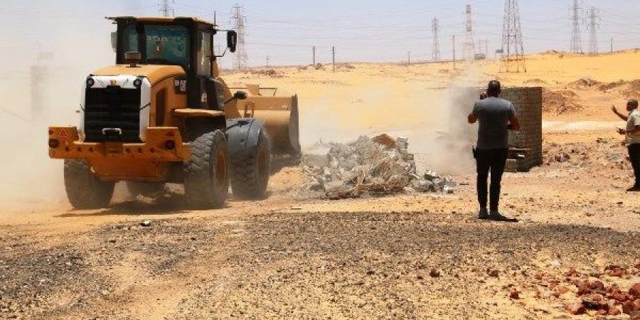 إزالة 21 حالة تعدٍ بالمرحلة الثانية من الموجة 29 في أسوان