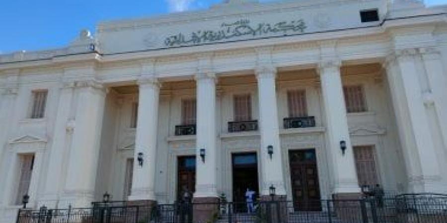 اليوم.. محاكمة المتهم بالتعدى على والدته تحت تاثير المخدرات بالإسكندرية
