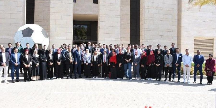 وزير الشباب يلتقي ممثلي "اتحاد بشبابها" لتعزيز الوعي بمسارات التنمية الشاملة