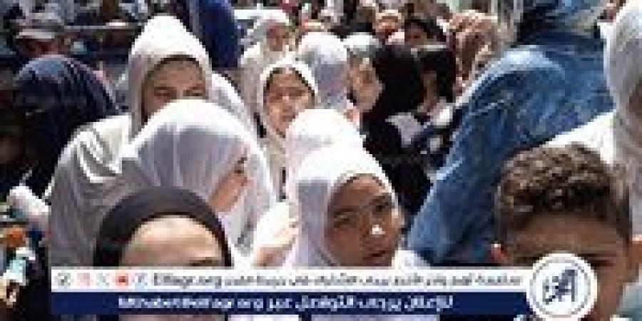 ختام ماراثون الشهادة الإعدادية بالجيزة.. الطلاب يؤدون امتحان الدراسات الاجتماعية اليوم
