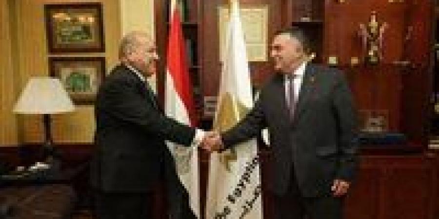 رئيس البورصة: مجلس النواب شريك رئيسي بدعم البيئة التشريعية المحفزة للاستثمار