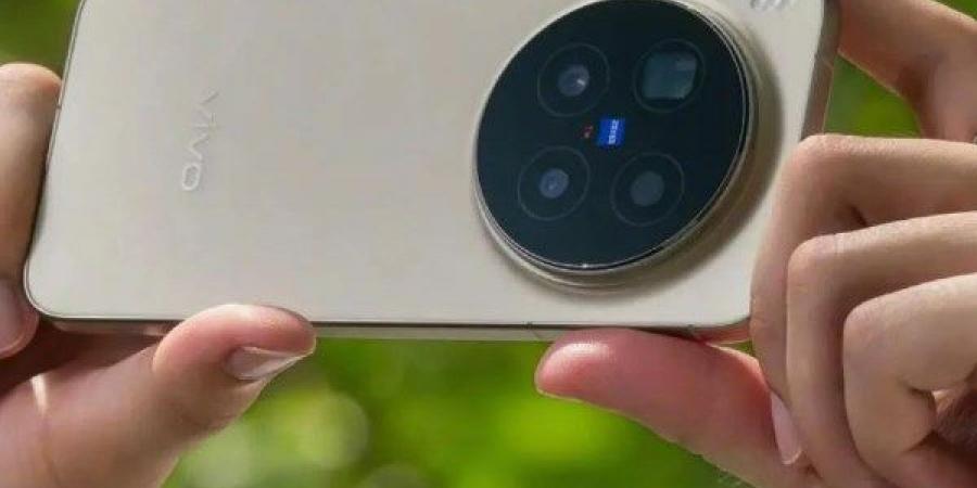 ينافس آيفون.. إليك مواصفات أحدث هواتف فيفو Vivo X500