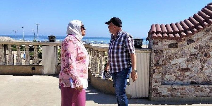 بورفؤاد تسترد محال سوق محمد علي.. فحص كافيتريات الشاطئ بـ مناخ بورسعيد..