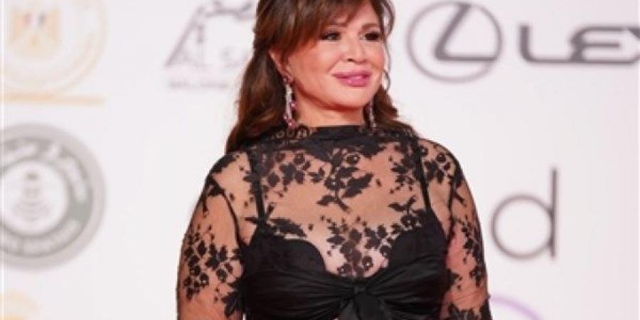 تفاصيل فيلم الحافي لـ إلهام شاهين وعمرو عبد الجليل