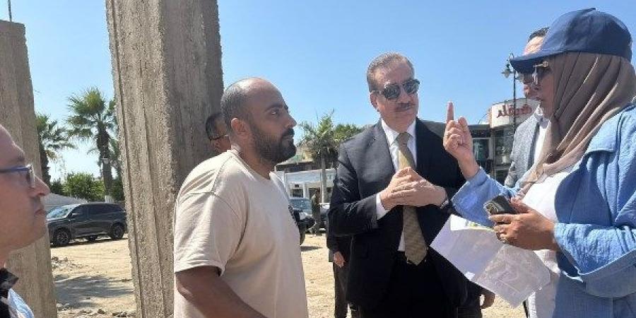 محافظ بورسعيد يوجه بسرعة الانتهاء من تطوير ورفع كفاءة شارع عكا بحي الشرق