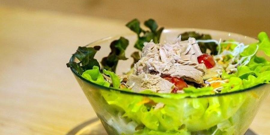 لو عايز تعمل دايت.. طريقة عمل سلطة التونة