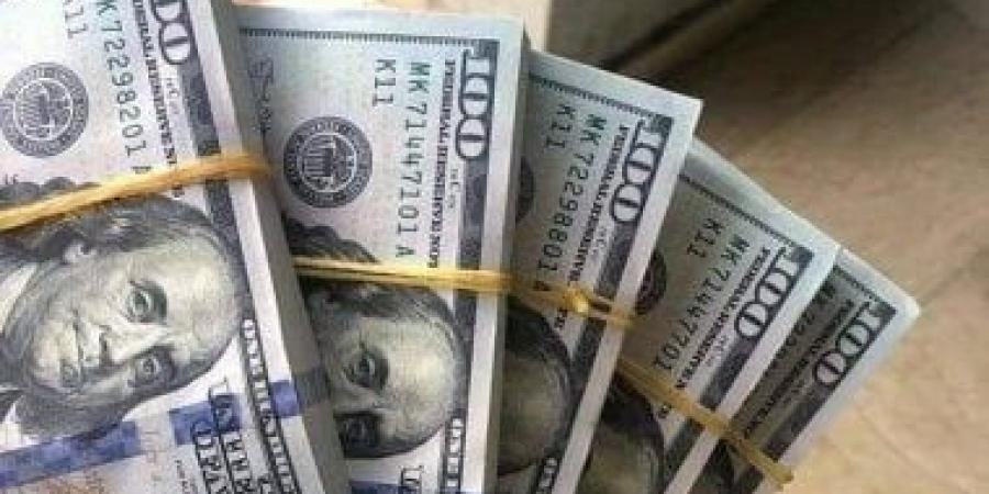 أسعار الدولار لحظة بلحظة.. 51.77 جنيه سعر شراء الأخضر فى بنك الإسكندرية