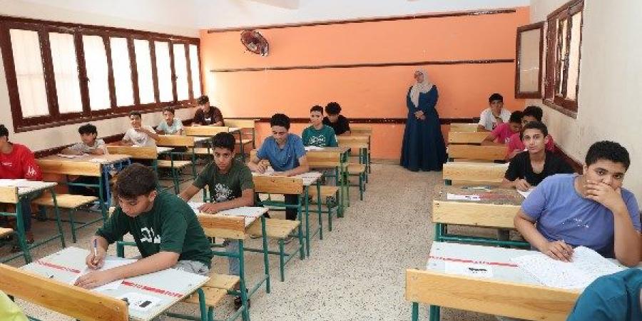 تعليم الجيزة تكشف زيف صفحات الغش وتحذر أولياء الأمور